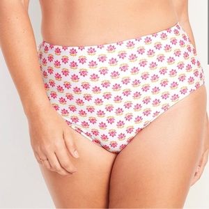 Bundle of 3 Old Navy swim separates GUC